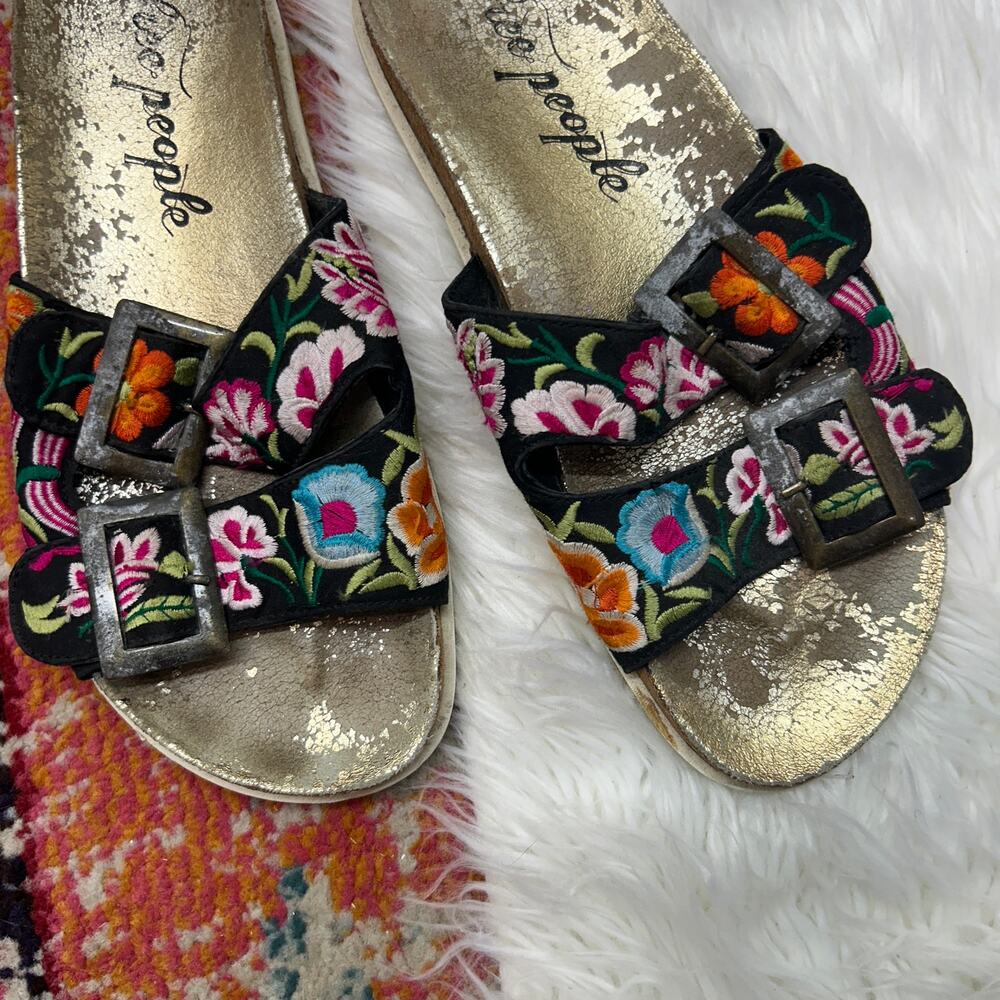 Free People Bali Footbed Sandal 39 / 9 Embroidered Boho Slide Slip On Colorful - Picture 2 of 7